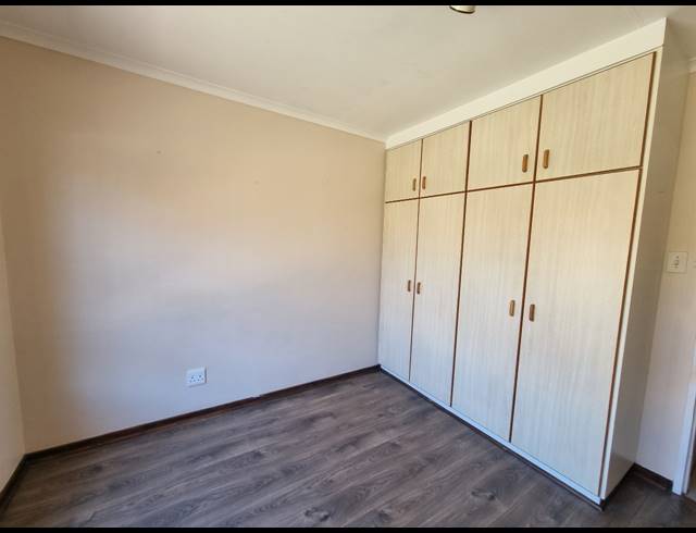 2 BEDROOM TOWNHOUSE TO LET IN VANDERBIJLPARK SW 5